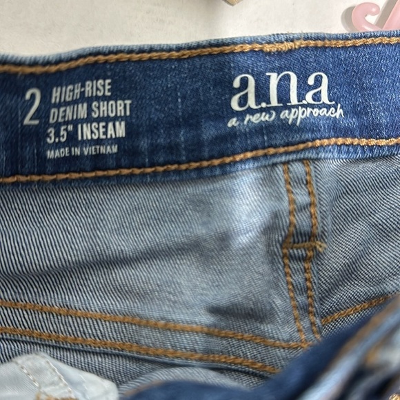 A.n.a anew approach Jean shorts - Picture 4 of 4